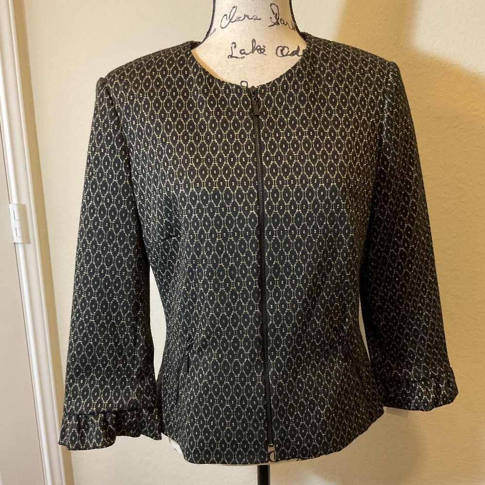 JM Studio Women’s Jacket Size 8. New with tag. Black & Gold.